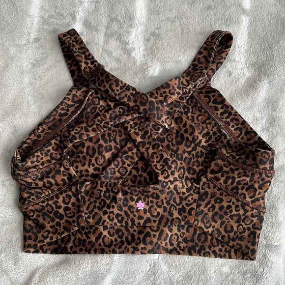 NWOT KiraGrace Kathryn Yoga Bra Animal Print Size Medium - Picture 3 of 12